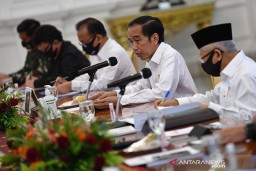 Jokowi: Vaksin Covid-19 Gratis menjadi Urusan Menkes
