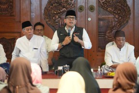 Pergantian Tahun di Kota Mojokerto: Muhasabah 2023 dan Munajat 2024 di Balai Kota