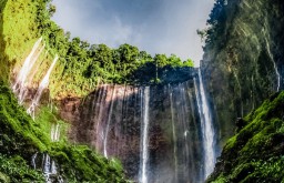 Bupati Lumajang Tutup Sementara Grojogan Sewu Akibat Dugaan Pungli
