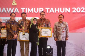 Pemerintah Kota Mojokerto Raih Penghargaan Pembangunan Daerah Kota Terbaik II Jawa Timur