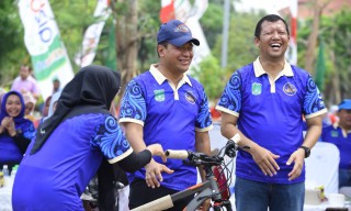 Pemkab Pasuruan Gelar Senam Bersama dan Dorprize Meriah Peringati HUT KORPRI ke-53