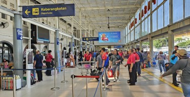 Kereta Api Jadi Primadona Liburan Nataru, Pemesanan Tiket Terus Meningkat