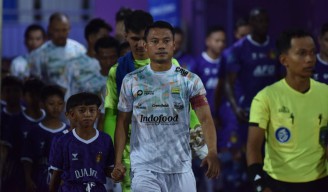 Kapten PERSIB Bandung, Dedi Kusnandar, Ajak Tim Fokus Tatap Laga Kontra Semen Padang