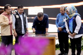 Bey Machmudin Resmikan Galeri Arsip COVID-19 Jadi yang Pertama di Asia Tenggara
