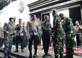 Bey Machmudin Tinjau RSUD dan Perum Babakan Hurip