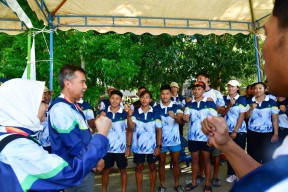 Penjabat Gubernur Jawa Barat Bey Machmudin Berikan Semangat untuk Tim Dayung Jabar di PON XXI/2024