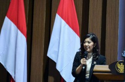 Menkomdigi Meutya Hafid Tantang Kepala Daerah Jadi Pelopor Transformasi Digital
