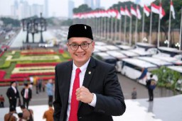 Putra Nababan:  Guru Honorer di Sekolah Swasta Harus Diperhatikan