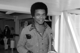Johnny Nash Pelantun I Can See Clearly Now Tutup Usia