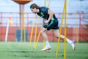 Debut Dimov dan Tumbas di GBT: Harapan Baru untuk Persebaya