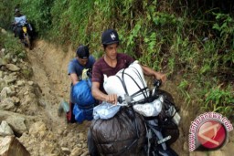 Warga Sigi Mengungsi, Buntut Penyerangan OTK yang Tewaskan Empat Orang