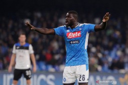 Pasang Harga Tinggi untuk Koulibaly, Napoli Tidak Niat Menjualnya?