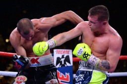Saul Canelo Alvarez dan Avni Yildirim Perebutkan Gelar yang Lowong