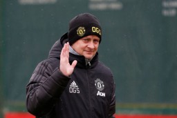 Solskjaer Intens Jalin Komunikasi dengan Tim