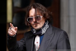 Johnny Deep Marah Besar Gara-Gara Tatonya Ditertawakan Mantan Istri