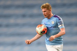 De Bruyne ingin Hadiahi David Silva Trofi Liga Champions