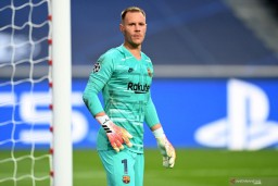Kontrak Baru, Ter Stegen ingin Jadi Pemain Termahan Kedua di Barca