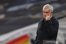 Spurs ke Puncak Klasemen, Mourinho: Tim Kami Seperti Kuda Poni