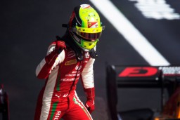 Mick Schumacher  Semakin Dekat dengan Gelar Juara Formula 2
