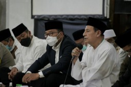 Ridwan Kamil dan Sejuta Santri Jawa Barat Ikuti Istighosah Kubro