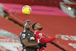 Menahan Imbang Liverpool, MU Tetap di Puncak Klasemen
