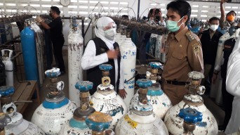 Gubernur Jatim Minta Rumah Sakit di Madiun Raya Proaktif Isi Oksigen