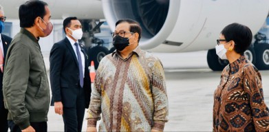 Tiba di Tanah Air, Presiden Langsung Jalani Karantina