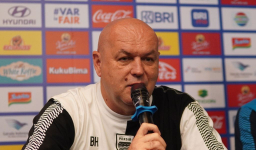 Bojan Hodak Tak Ingin Terlena, Persib Fokus Tatap Laga Berat di Ternate