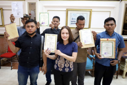 Pemkot Surabaya Berhasil Tuntaskan Belasan Kasus Penahanan Ijazah Pekerja