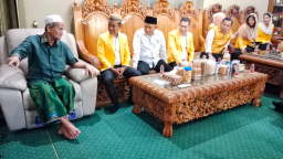 Jelang Musda Golkar Jatim, Bahlil Lahadalia Sambangi Ponpes Bumi Shalawat di Sidoarjo