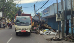 DLH Surabaya Gencarkan Edukasi dan Tindak Tegas Pelanggar Buang Sampah Sembarangan
