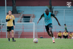 Kembali ke Kota Tahu, Flavio Silva Siap Tampil Maksimal untuk Persebaya