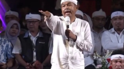 Gubernur Jabar Dedi Mulyadi Marah di Acara ‘Nganjang Ka Rakyat’ karena Spanduk Penolakan Penjualan Persikas Subang