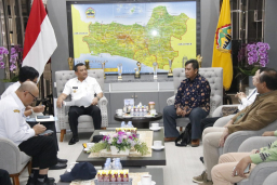 Jawa Tengah Kerahkan Segala Daya Rehabilitasi Pesisir: Gubernur Luthfi Tak Main-main Soal Mangrove
