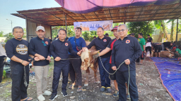 BPBD Jatim Salurkan 1.000 Paket Daging Kurban, Pererat Solidaritas Warga