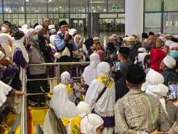 Penerbangan Tertunda, Ratusan Jemaah Haji Banyuwangi Masih Bertahan di Jeddah