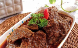 Waspada! Makan Daging Berlebihan saat Idul Adha Picu Sembelit