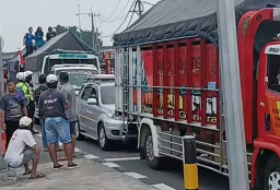 Protes Sopir Truk di Jatim: Antara Beban Jalan dan Desakan Pasar