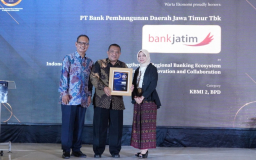 Membanggakan! Bank Jatim Sukses Raih Empat Penghargaan Sekaligus