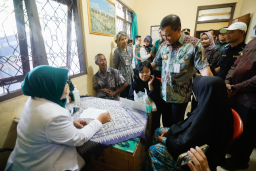 Menjangkau Pelosok, Menyentuh Warga: Jawa Tengah Terus Gulirkan Program Kesehatan Gratis Lewat Speling