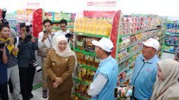 Jawa Timur Jadi Penggerak Utama Koperasi Merah Putih: Gubernur Khofifah Tinjau Gerai di Tuban