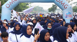 1.000 Bidan Bojonegoro Bergerak Bersama untuk Hidup Sehat