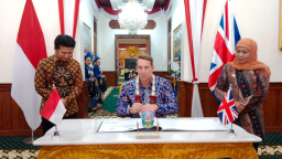 Inggris Dukung Pembangunan Transportasi Publik Berbasis Rel di Jatim