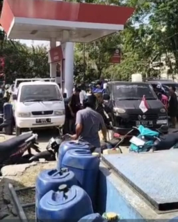 Kelangkaan BBM Buat Wisatawan Batal ke Komodo, Pariwisata Labuan Bajo Kembali Tercoreng