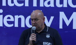PERSIB Rehat Dua Hari, Hodak Ingin Pemain Pulang dengan Semangat Baru Jelang Kompetisi