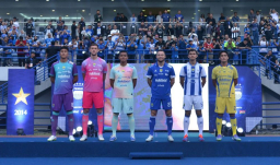 PERSIB Resmi Luncurkan Jersey Anyar Bertema “City of Champions”, Kolaborasi Perdana dengan Brand Spanyol KELME