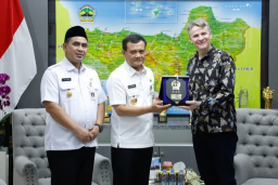 Australia Lirik Jawa Tengah, Targetkan Masuk 10 Besar Investasi  MERAHPUTIH