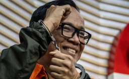 KPK Sita Alphard dan Empat Ponsel dari Rumah Eks Wamenaker Immanuel Ebenezer