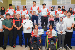 Haornas 2025, Khofifah Rayakan Bersama Atlet Paralimpik Jatim
