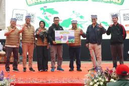 Bromo Marathon 2025 Sukses Digelar, Bank Jatim Launching QRIS Crossborder dan Branding Jeep Bromo
